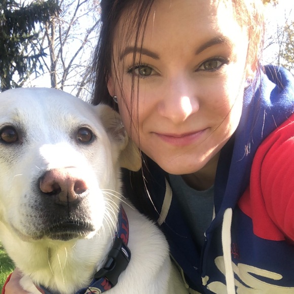 Meet your Posher, Julia - Picture 1 of 1